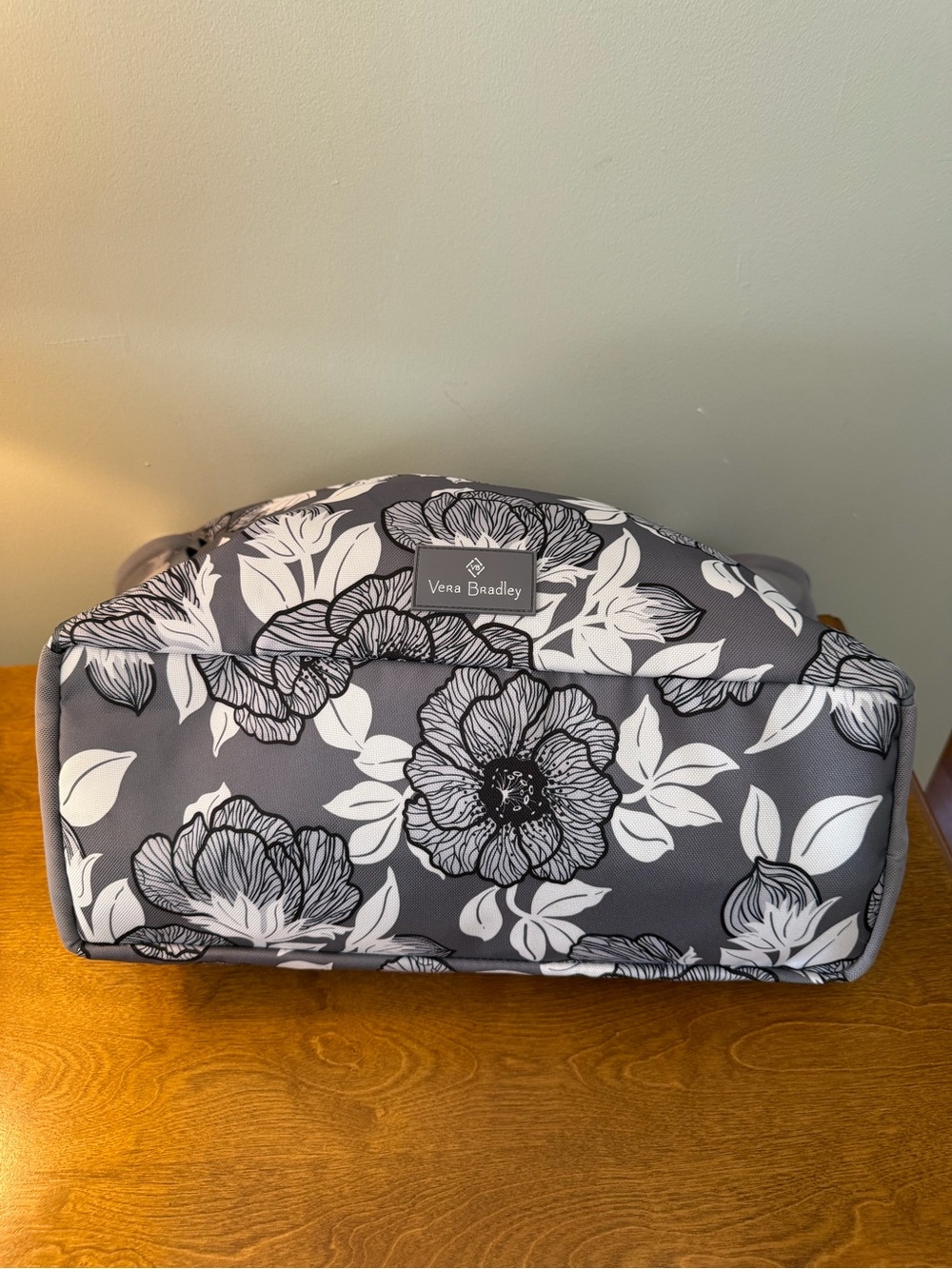 Vera Bradley Large Floral Performance Twill Tote Bag Gray Black White Travel Gym - Picture 7 of 11